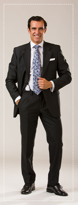 Traje de calle gris marengo