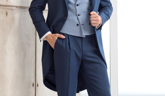 ALQUILER DE CHAQUÉ AZUL TINTA